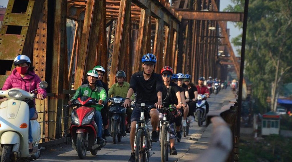 Bike tour – A unique way to explore Hanoi