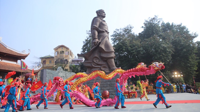The Dong Da Festival